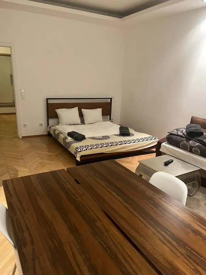 Default 1010 Apartment Vienna
